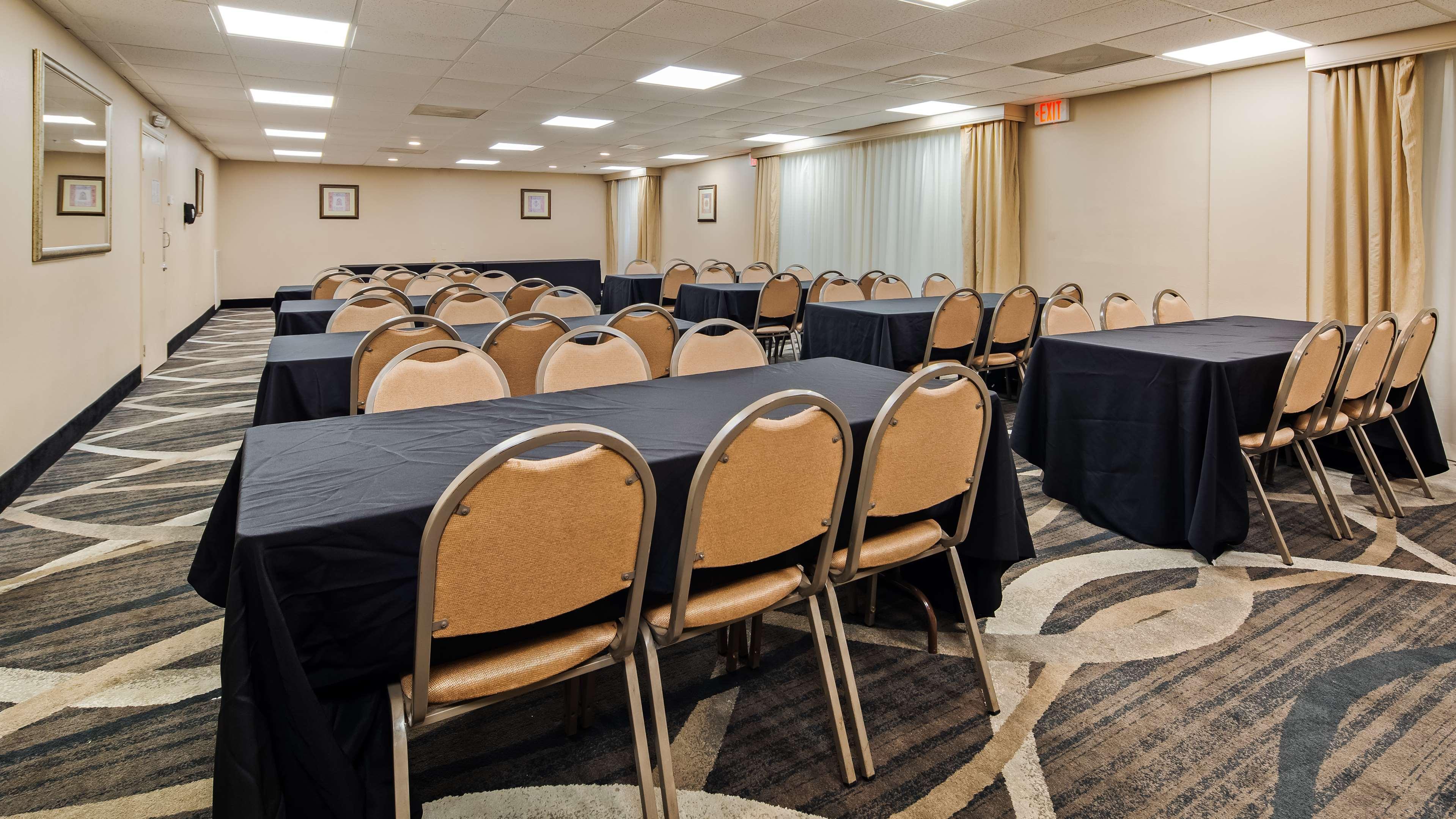 Best Western Plus Russellville Hotel & Suites Екстер'єр фото