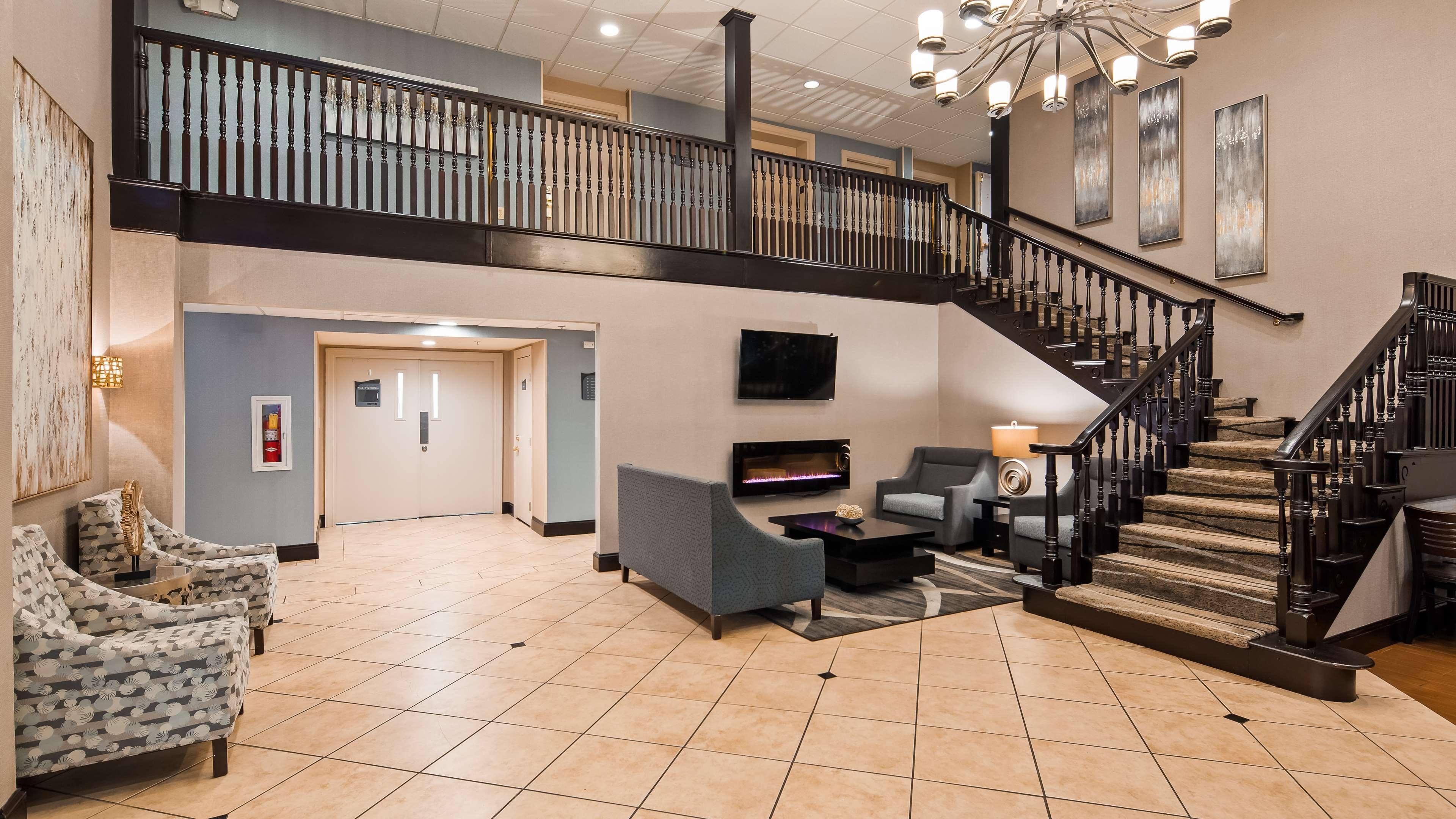 Best Western Plus Russellville Hotel & Suites Екстер'єр фото