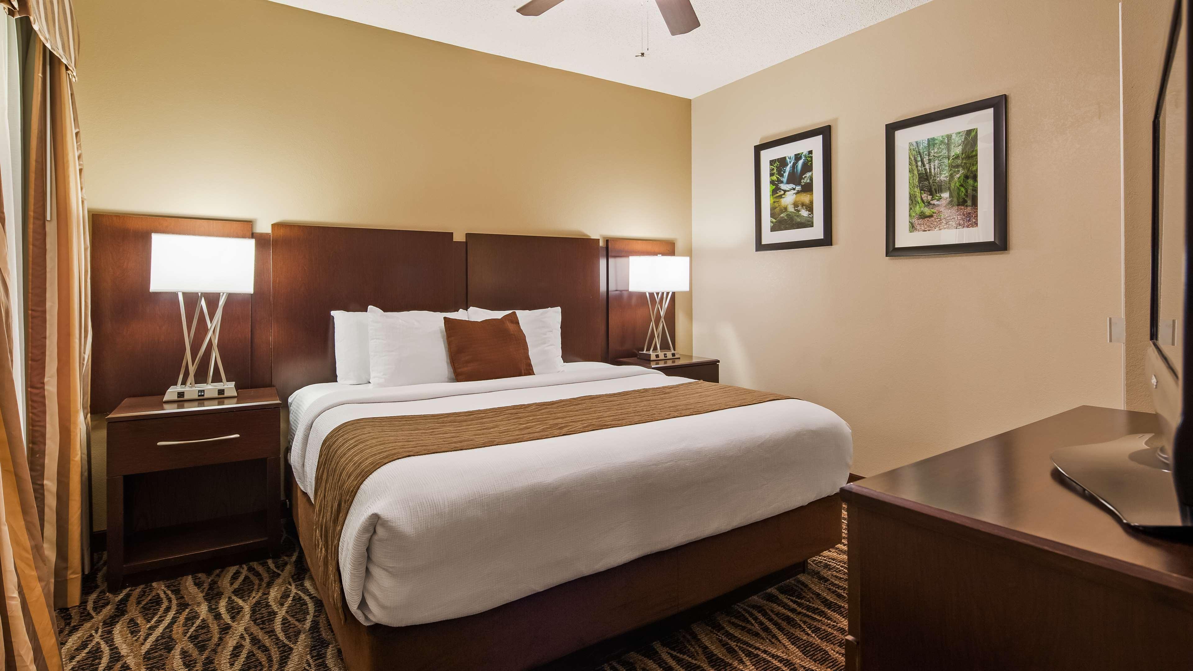 Best Western Plus Russellville Hotel & Suites Екстер'єр фото