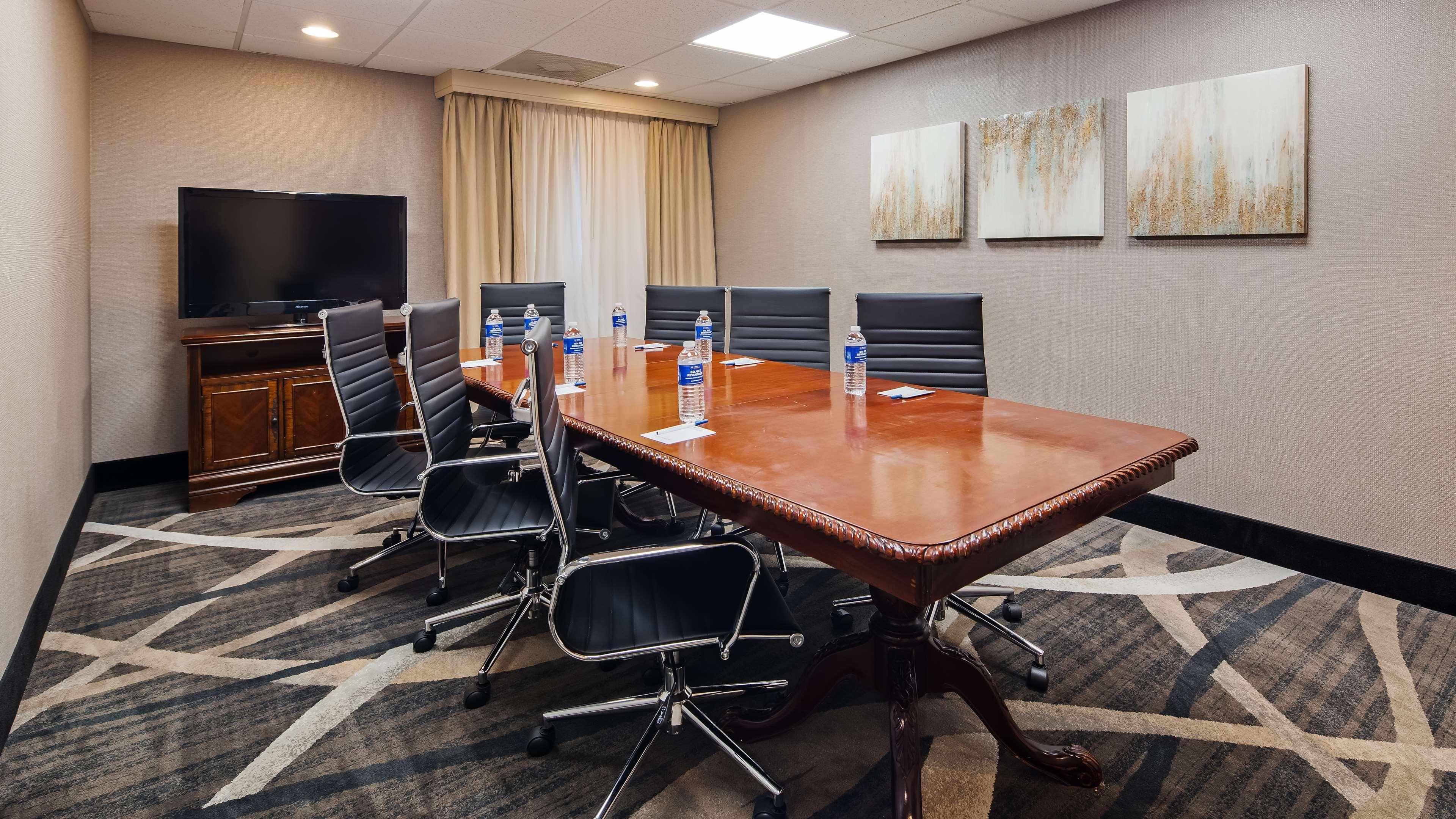 Best Western Plus Russellville Hotel & Suites Екстер'єр фото